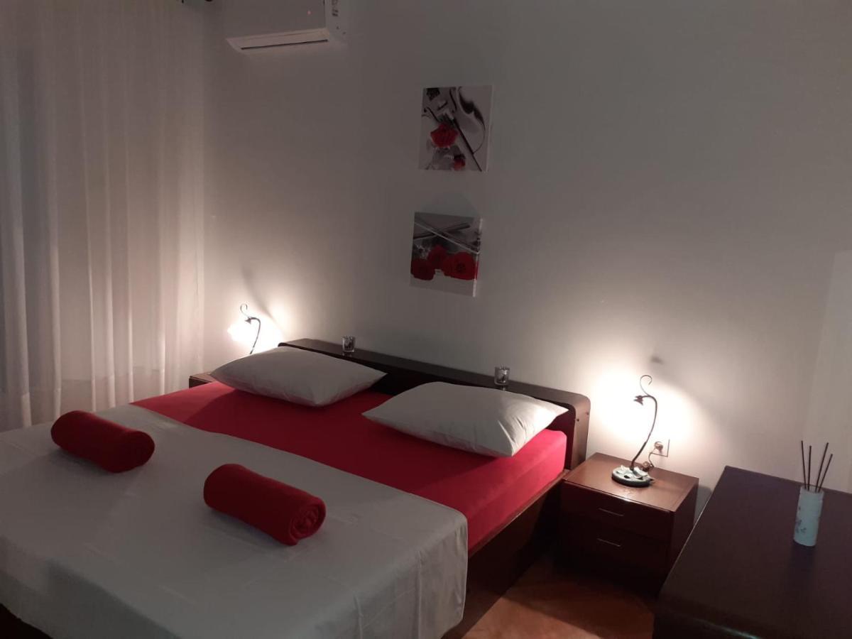 Quality Vila "Comfort" Трогір Екстер'єр фото
