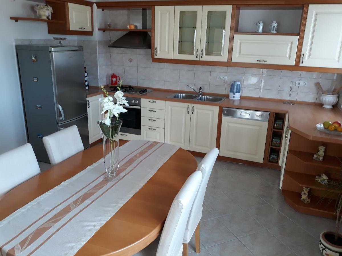 Quality Vila "Comfort" Трогір Екстер'єр фото